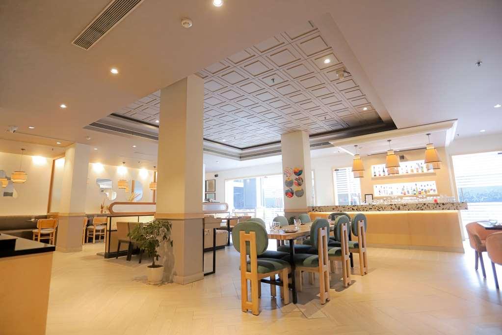 Hotel Park By Radisson Lajpat Nagar *