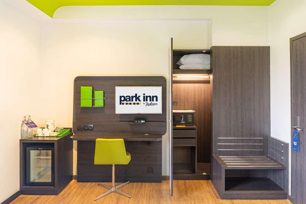 Park By Radisson Lajpat Nagar Hotel